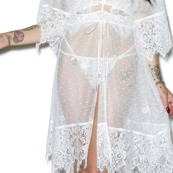 🍋For Love and Lemons Vanity Robe White - Picture 15 of 15
